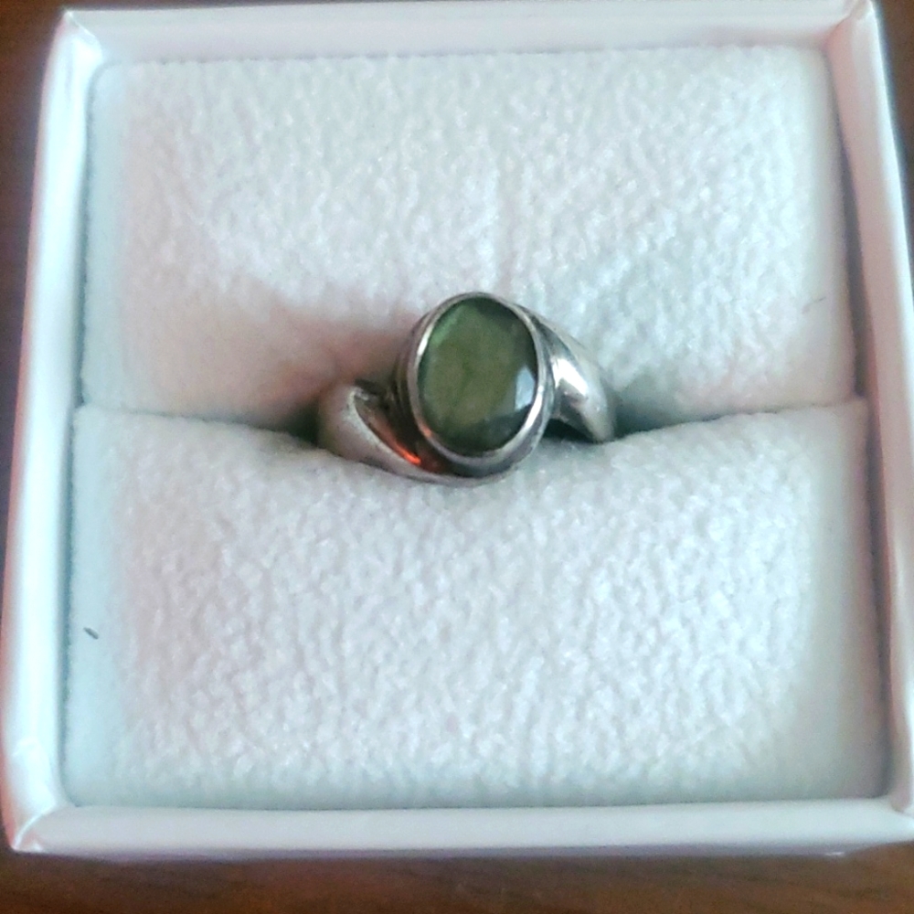 Green quartz and sterling ring size 6